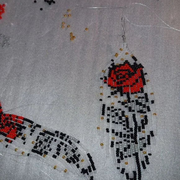 💙 Handmade Beaded Earrings 💙 - Picture 4 of 4